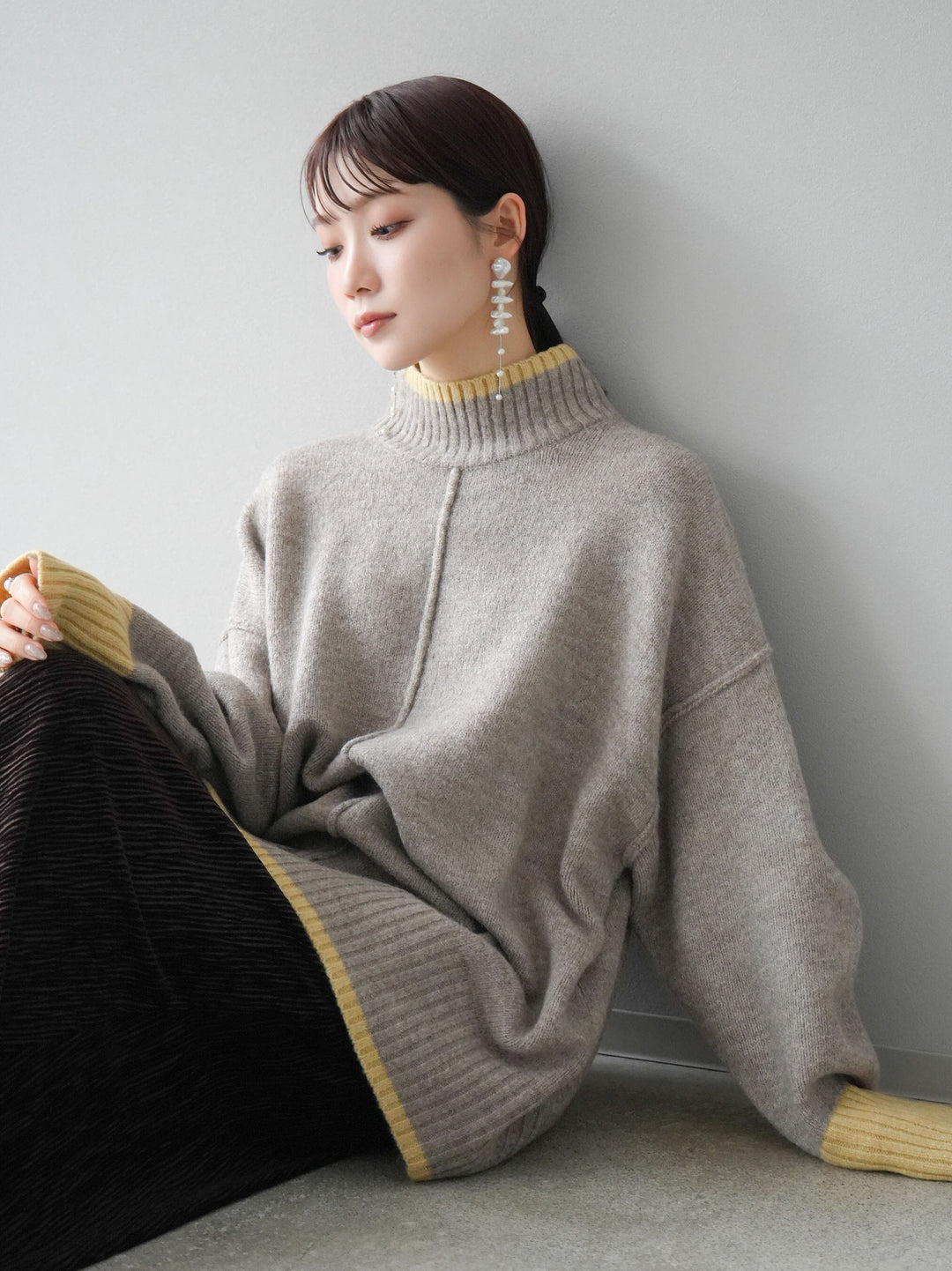 [予約]配色ハイネックニットプルオーバー/グレージュ
