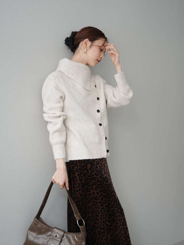 [SET]ハイネックデザインボタンニットカーディガン+レオパードベロアナロースカート(2set)