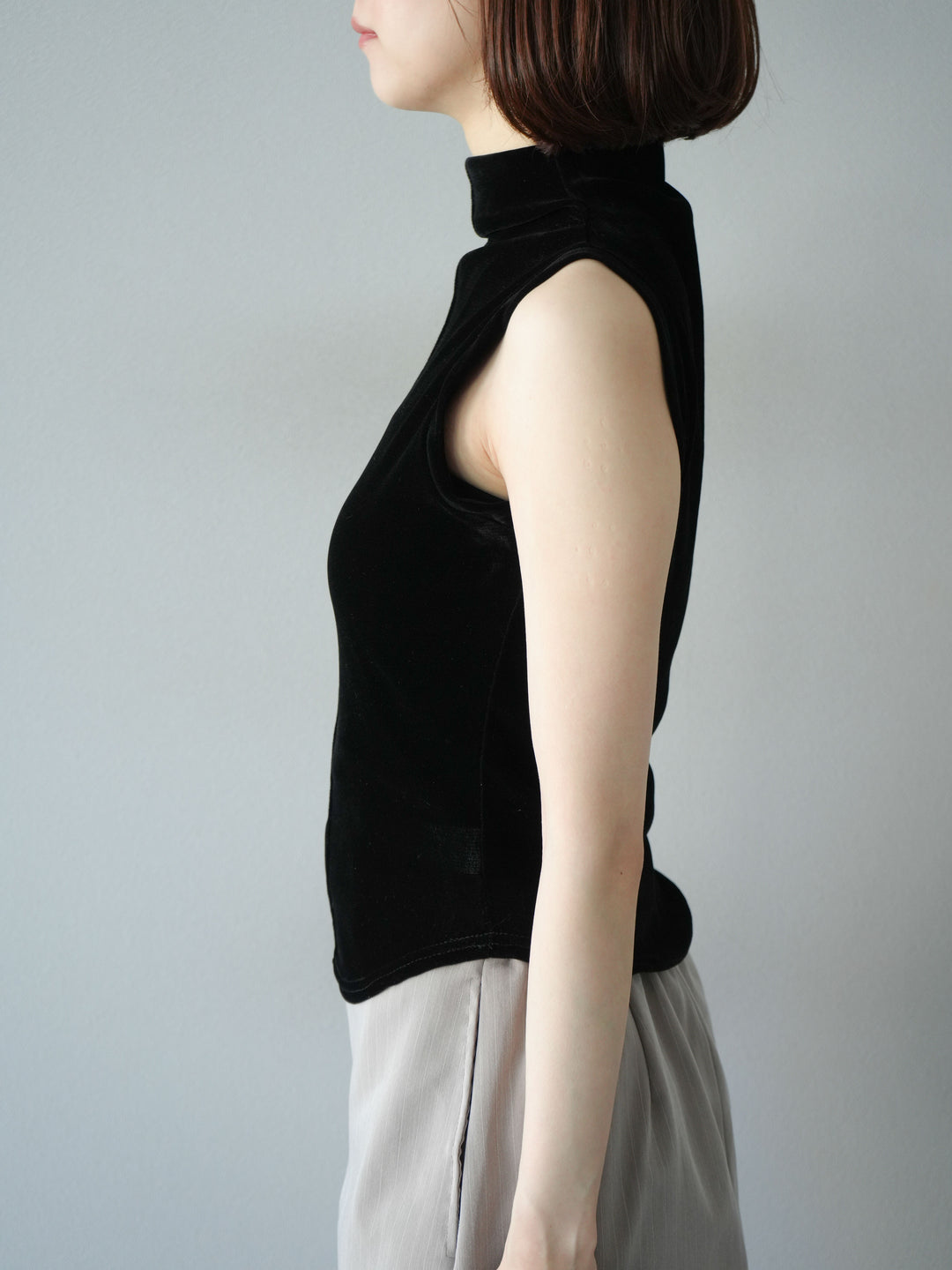 [予約]シアーベロアプチネックノースリーブトップス/ブラック