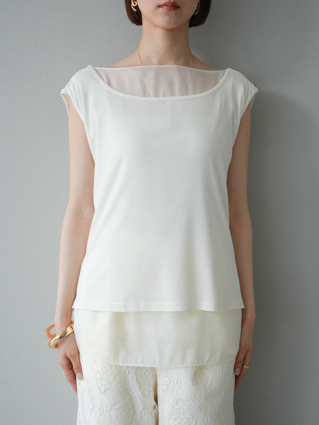 [預訂] 雙向透視多層垂墜上衣/象牙色