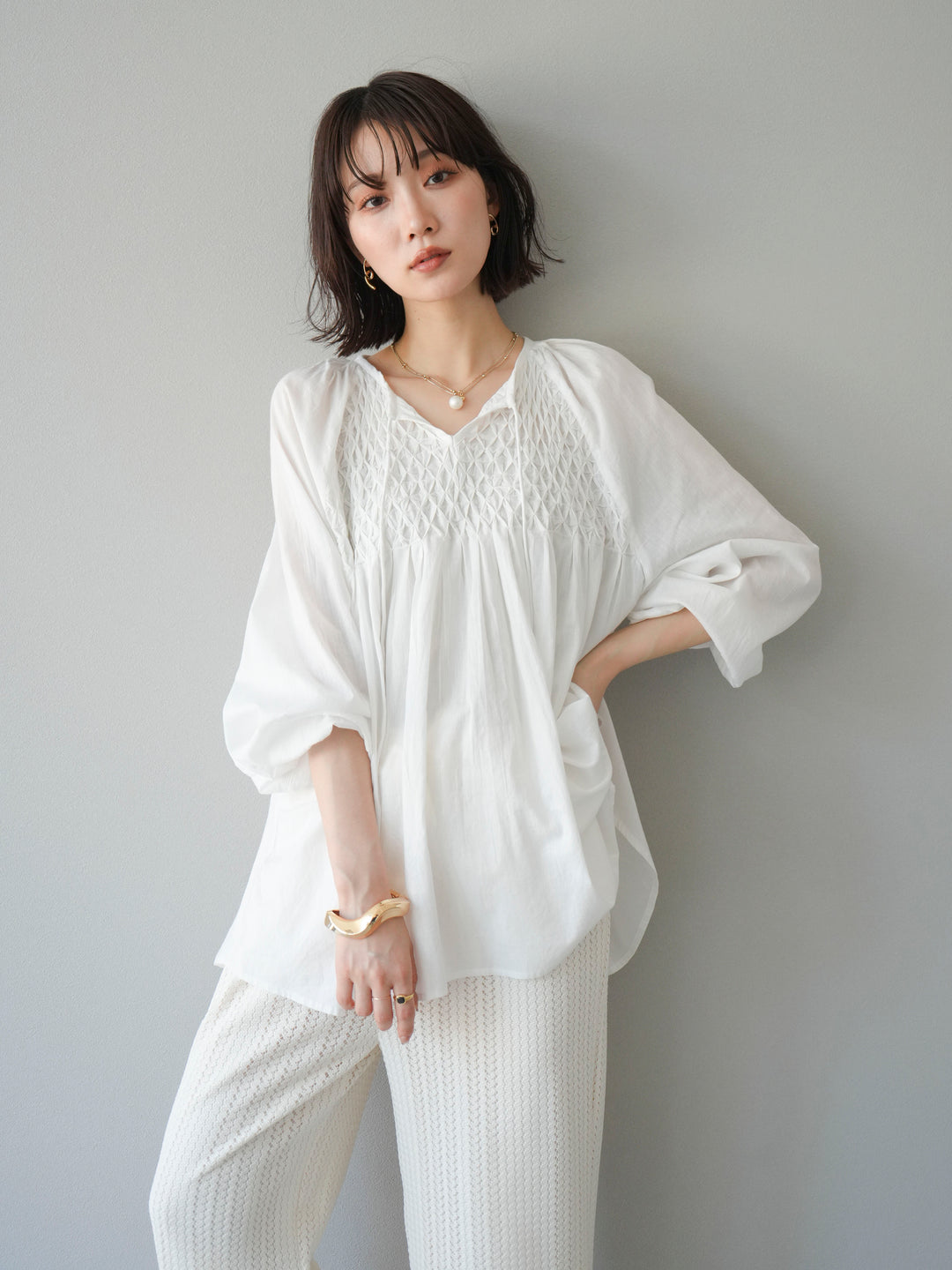 [予約]インド製キャンブリックボイル スモッキングブラウス/オフ