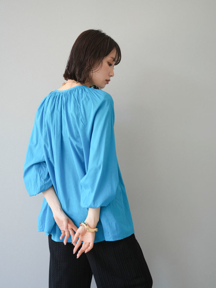 [予約]インド製キャンブリックボイル スモッキングブラウス/ブルー