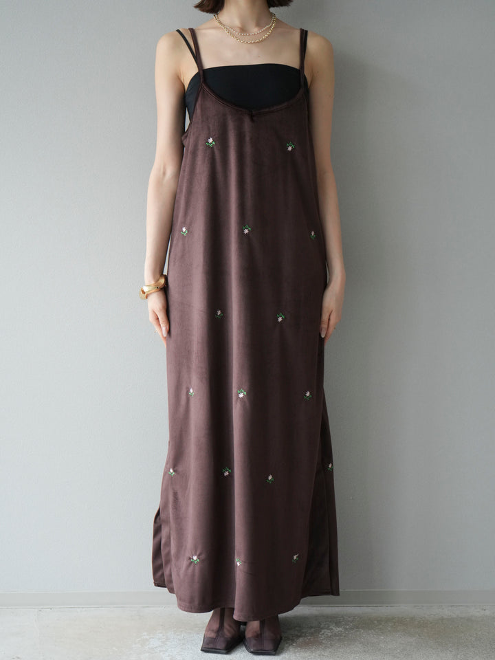 [予約]フラワー刺繍ベロアキャミワンピース/ブラウン