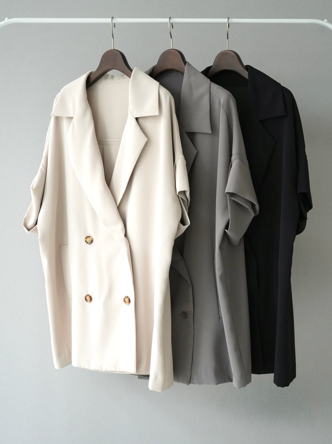 [SET]バイカラーレイヤードデザインキャミワンピース+ダブルテーラードシャツジャケット(2set)
