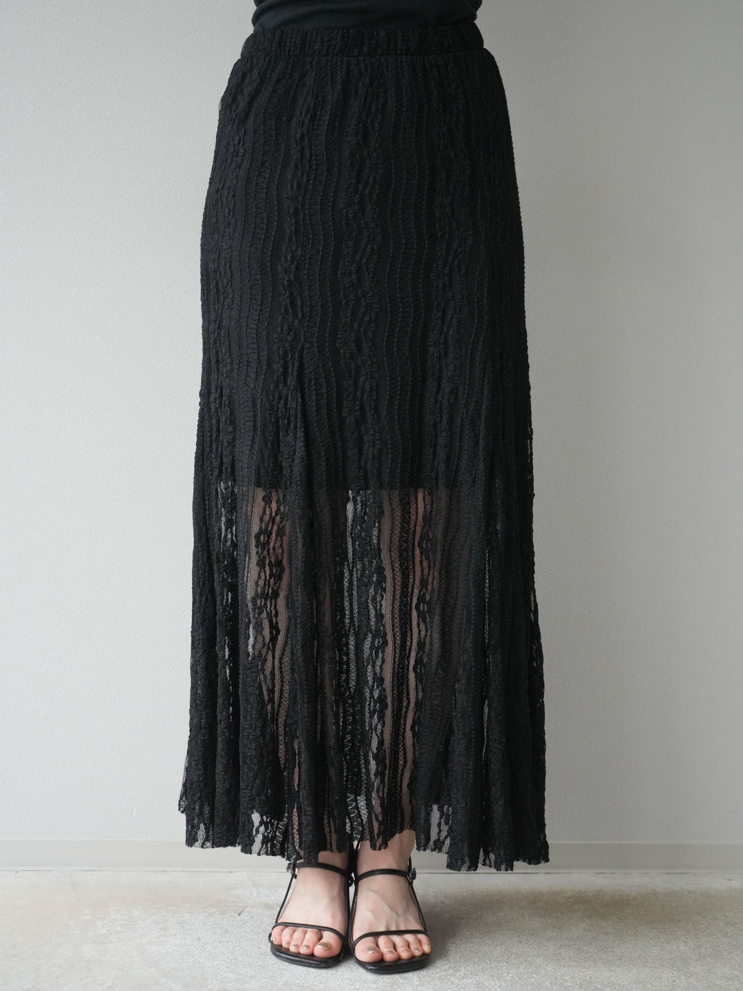 【預購】蕾絲窄裙/黑色