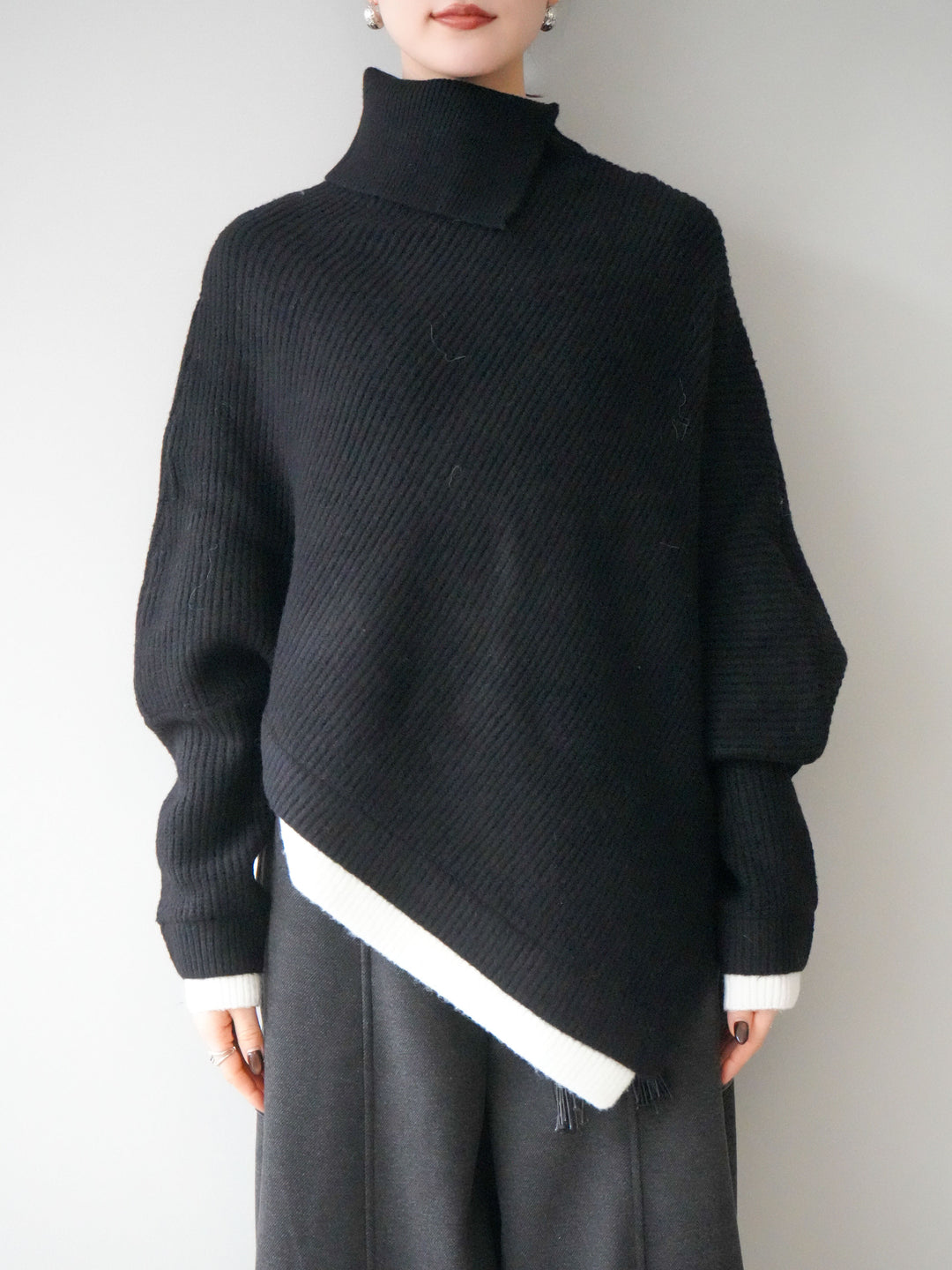 [予約]配色アシンメトリードルマンニットプルオーバー/black