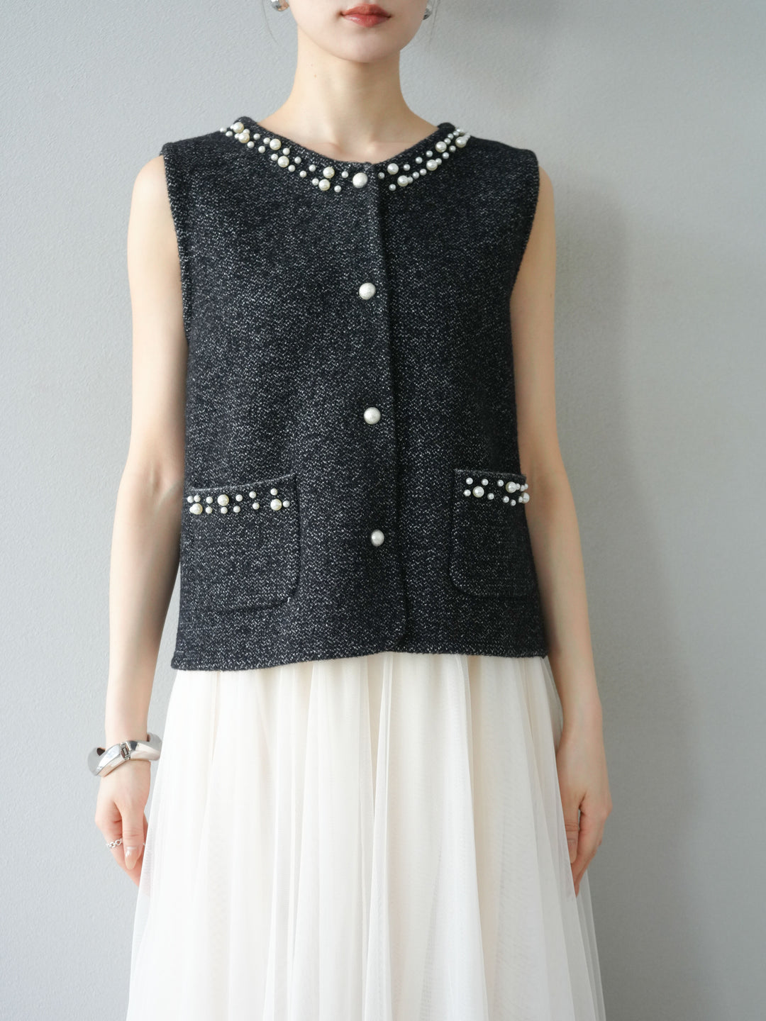 [予約]パールデザインツイードライクニットベスト/ブラック
