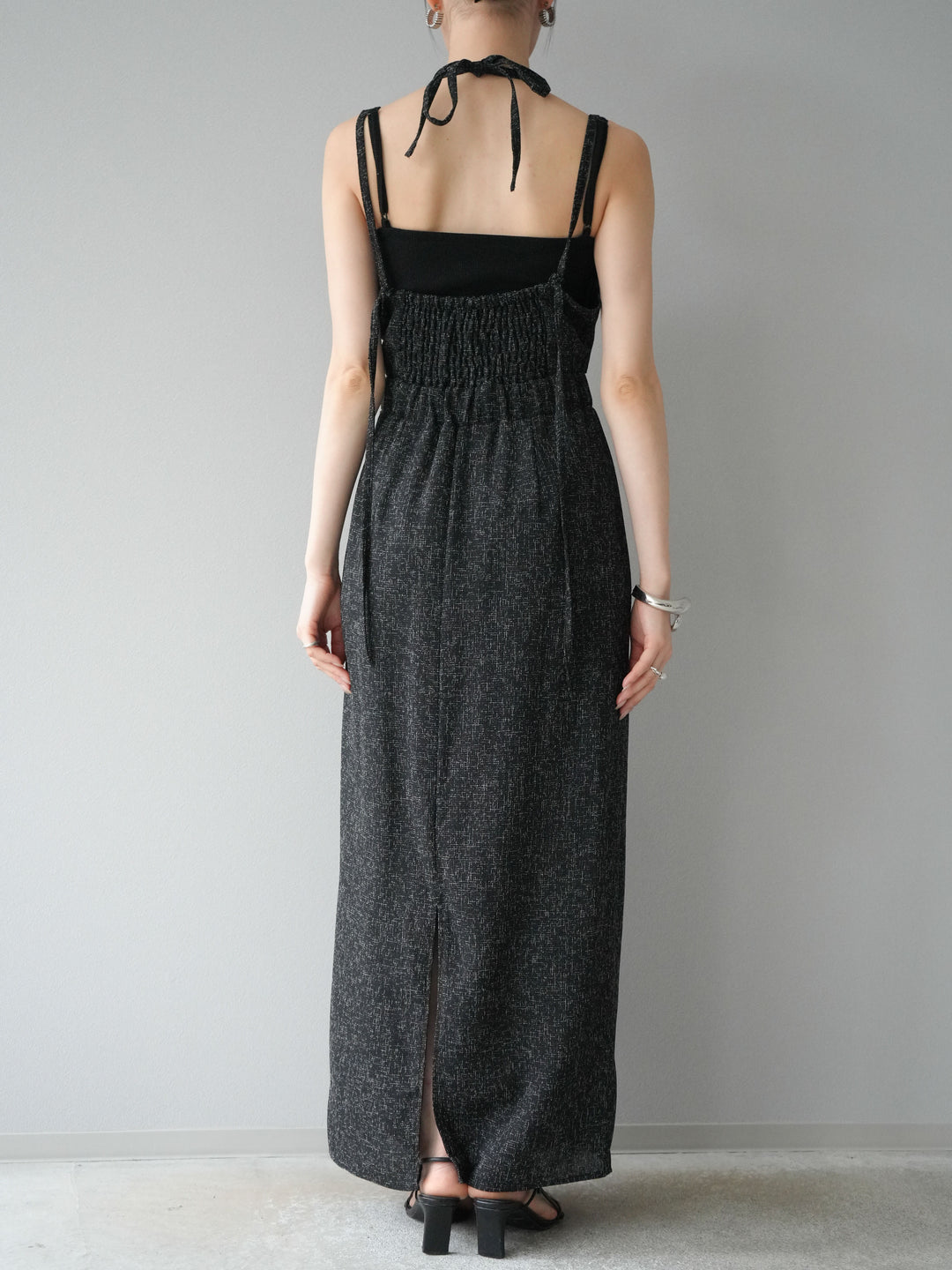 [預購] 夏季粗花呢多層吊帶洋裝/黑色