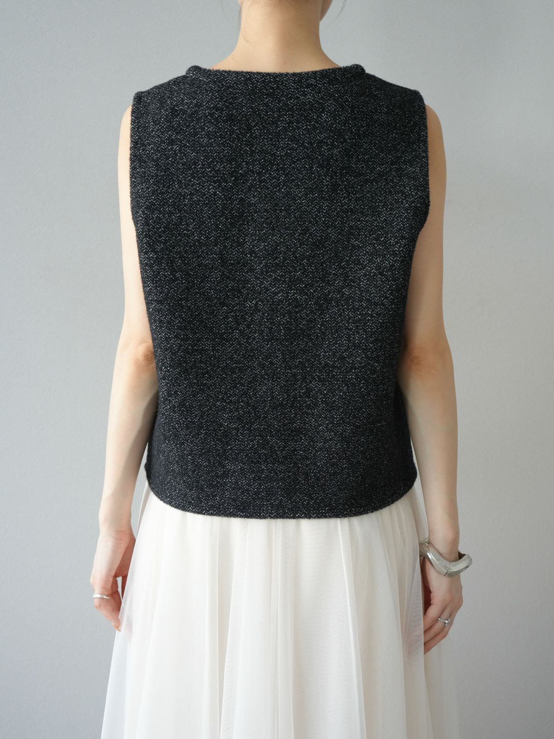[予約]パールデザインツイードライクニットベスト/ブラック