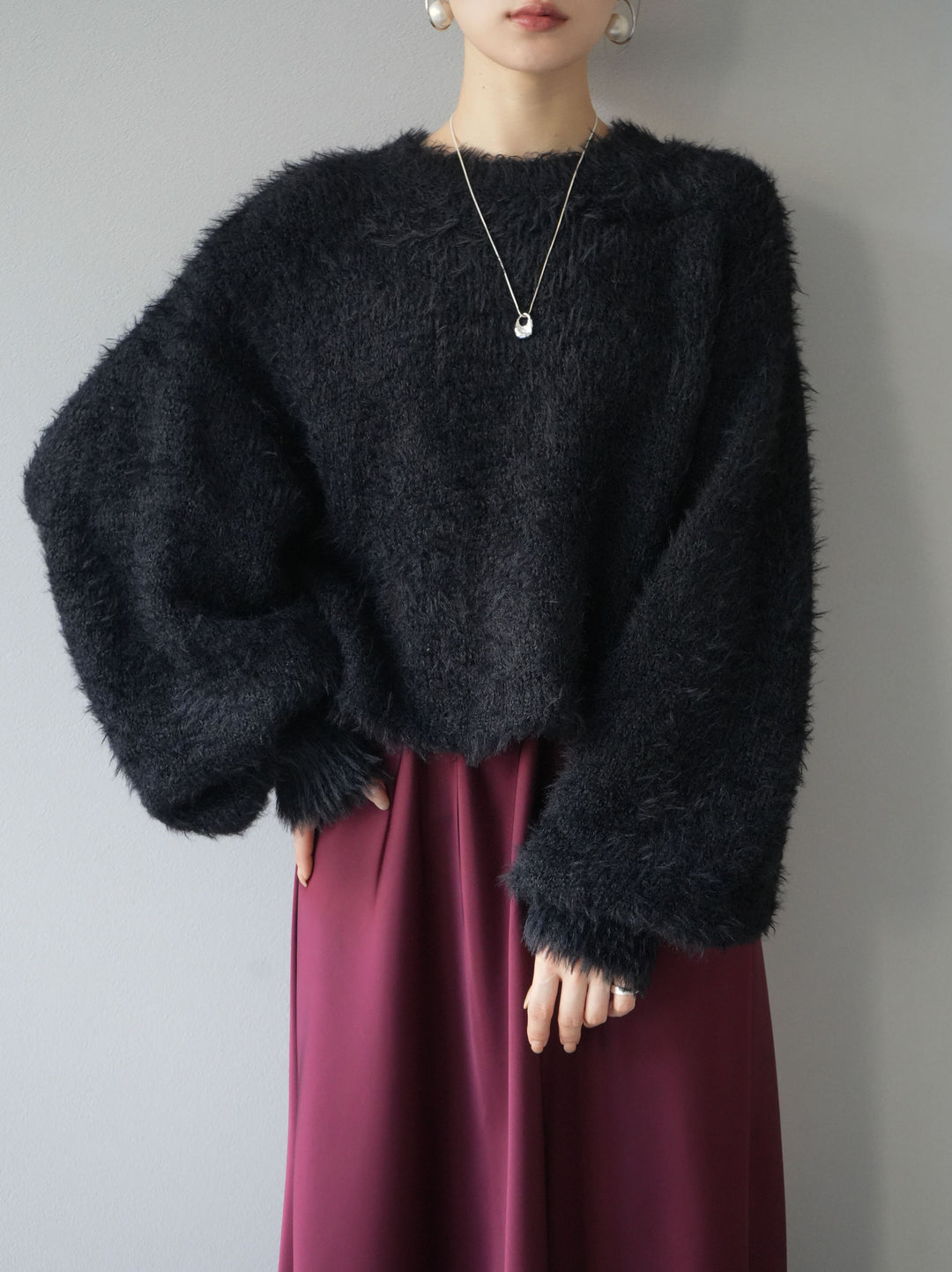 [予約]プチネッククロップドシャギーニット/ブラック