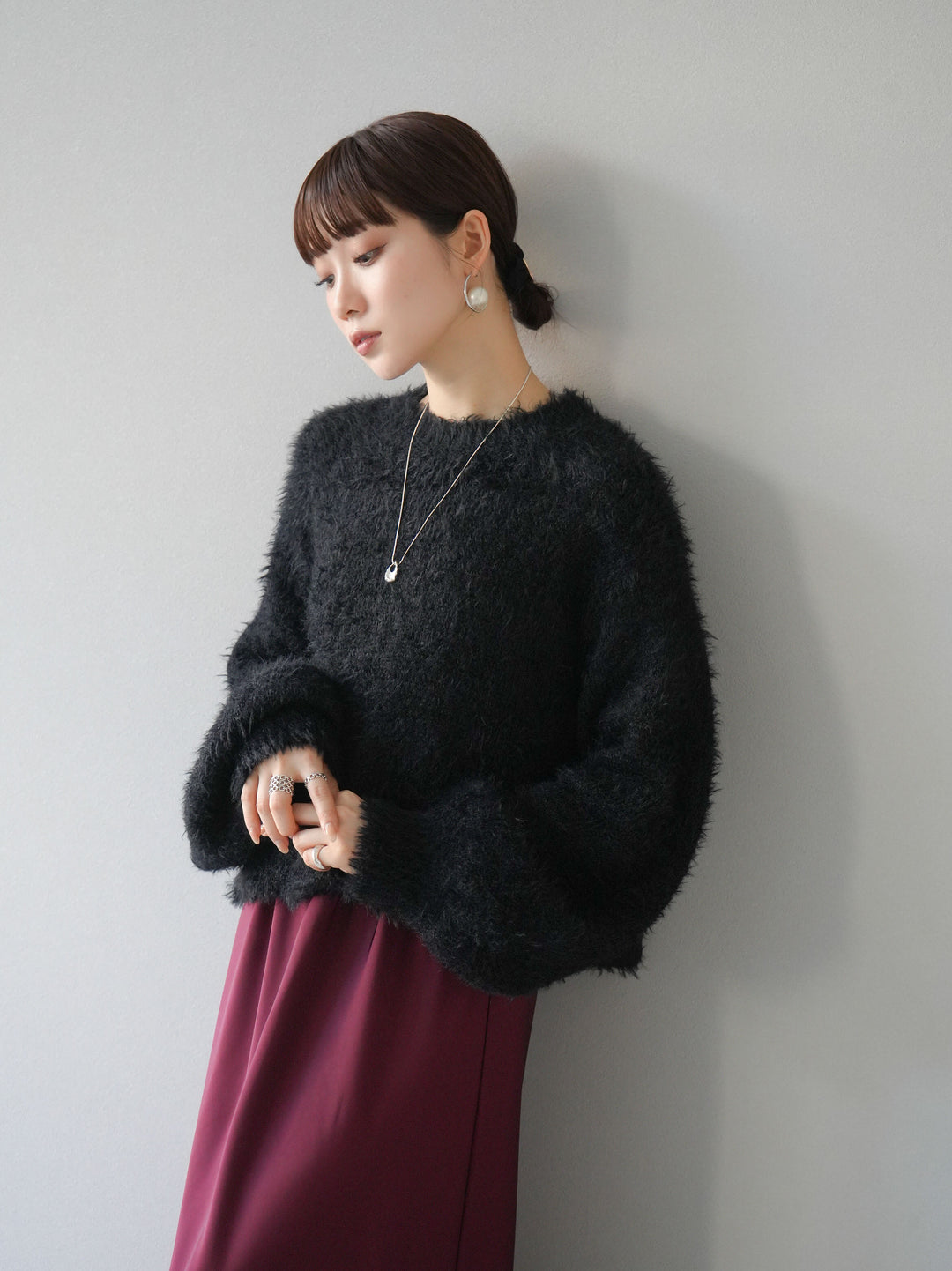 [予約]プチネッククロップドシャギーニット/ブラック