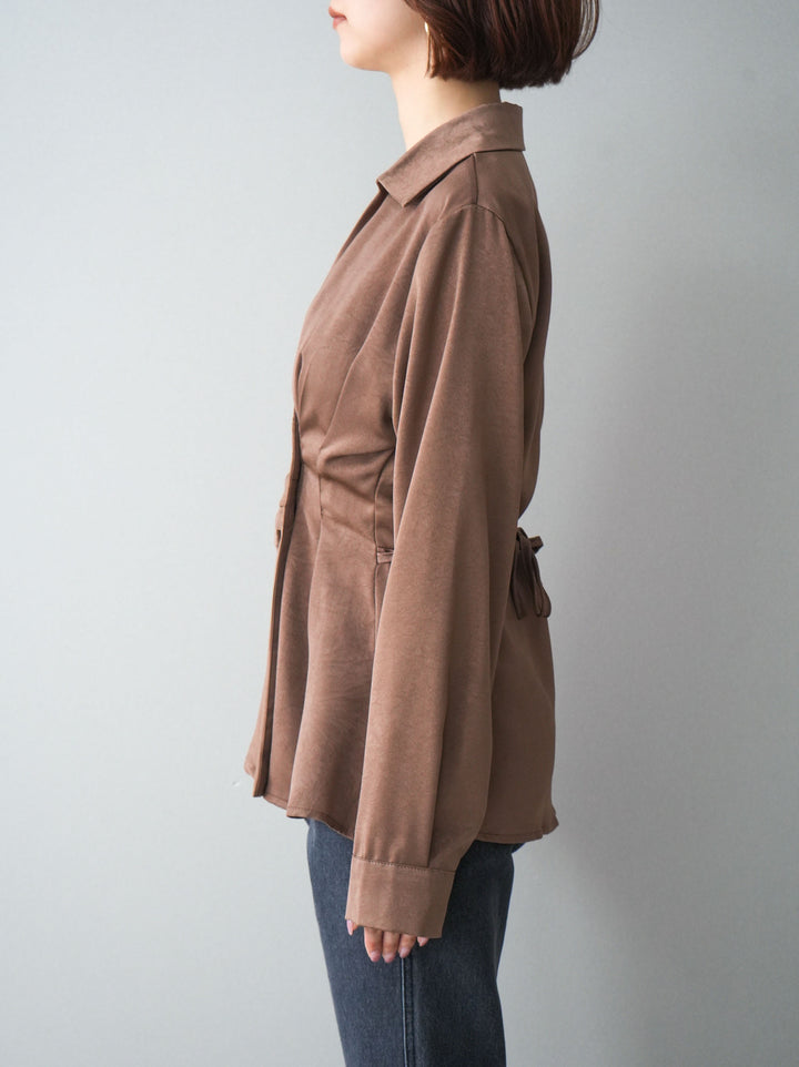 [予約]サイドギャザーアシンメトリーデザインサテンブラウス/brown