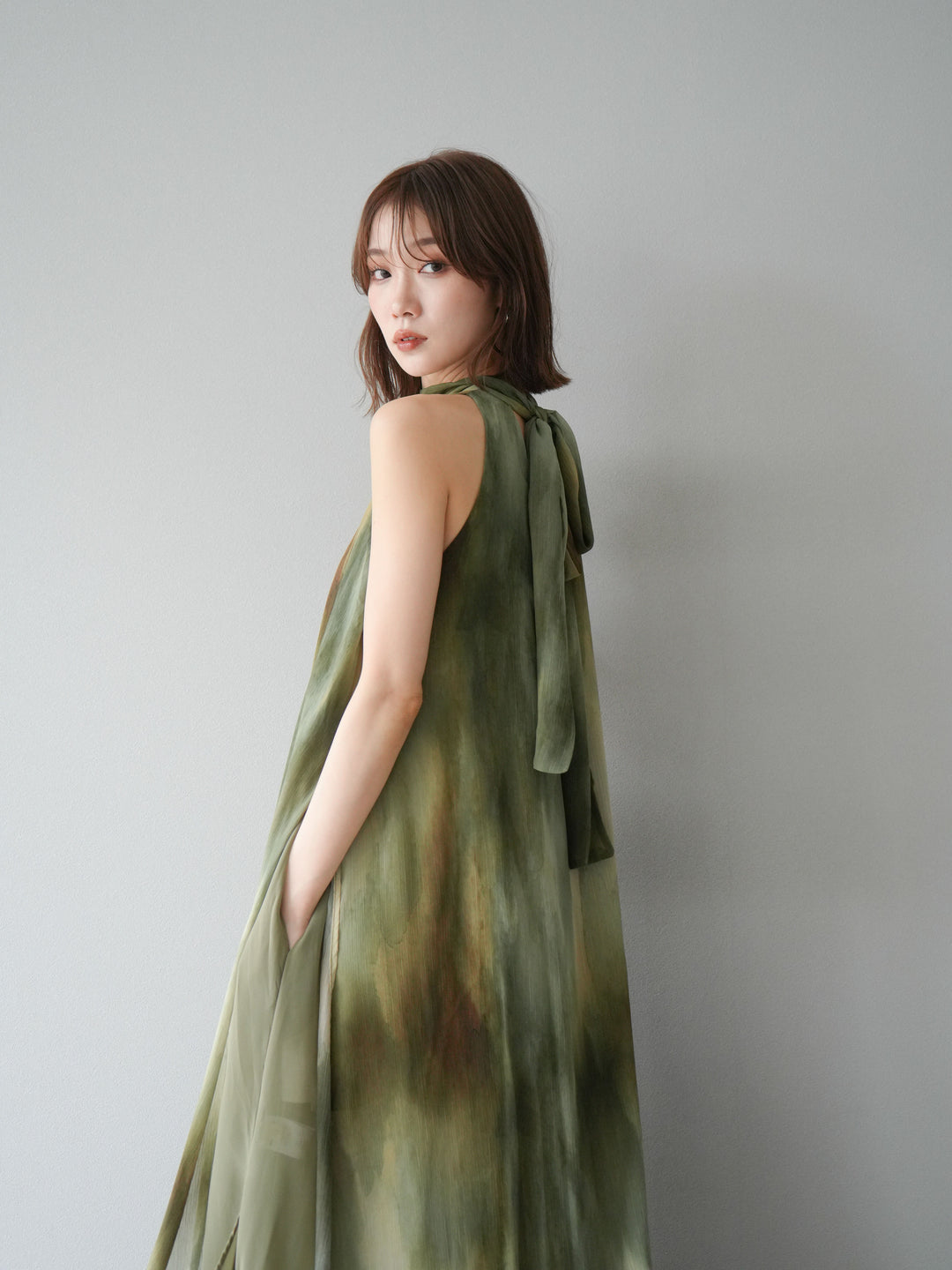 [予約]ニュアンスシアーレイヤードスリットワンピース/グリーン