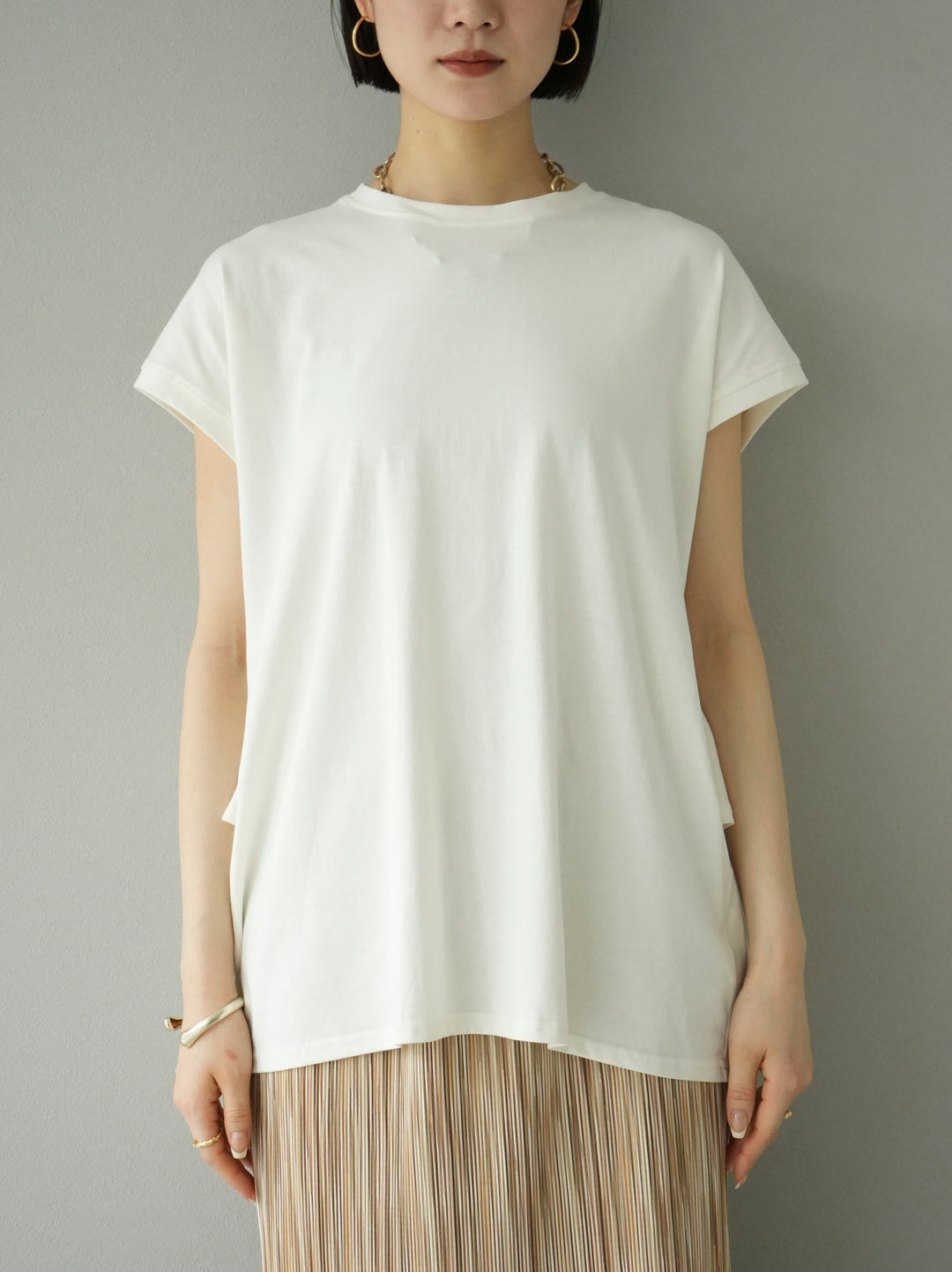 [Pre-order] Back frill T-shirt/off white