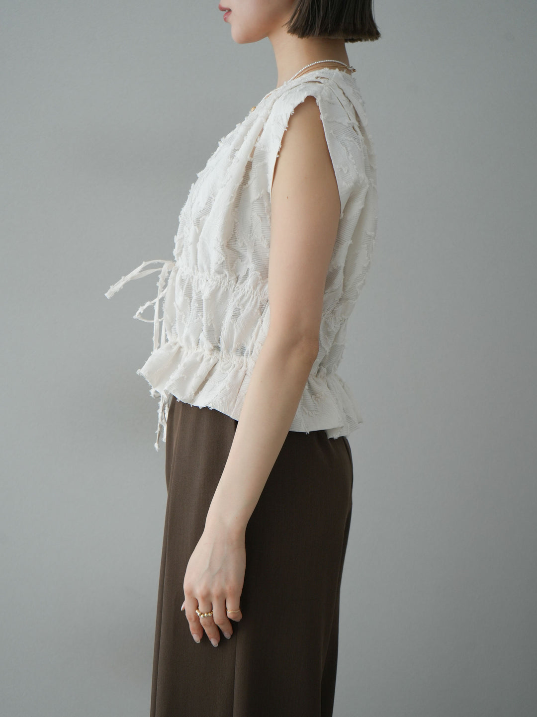 [予約]シアージャガードシャーリングブラウス/アイボリー