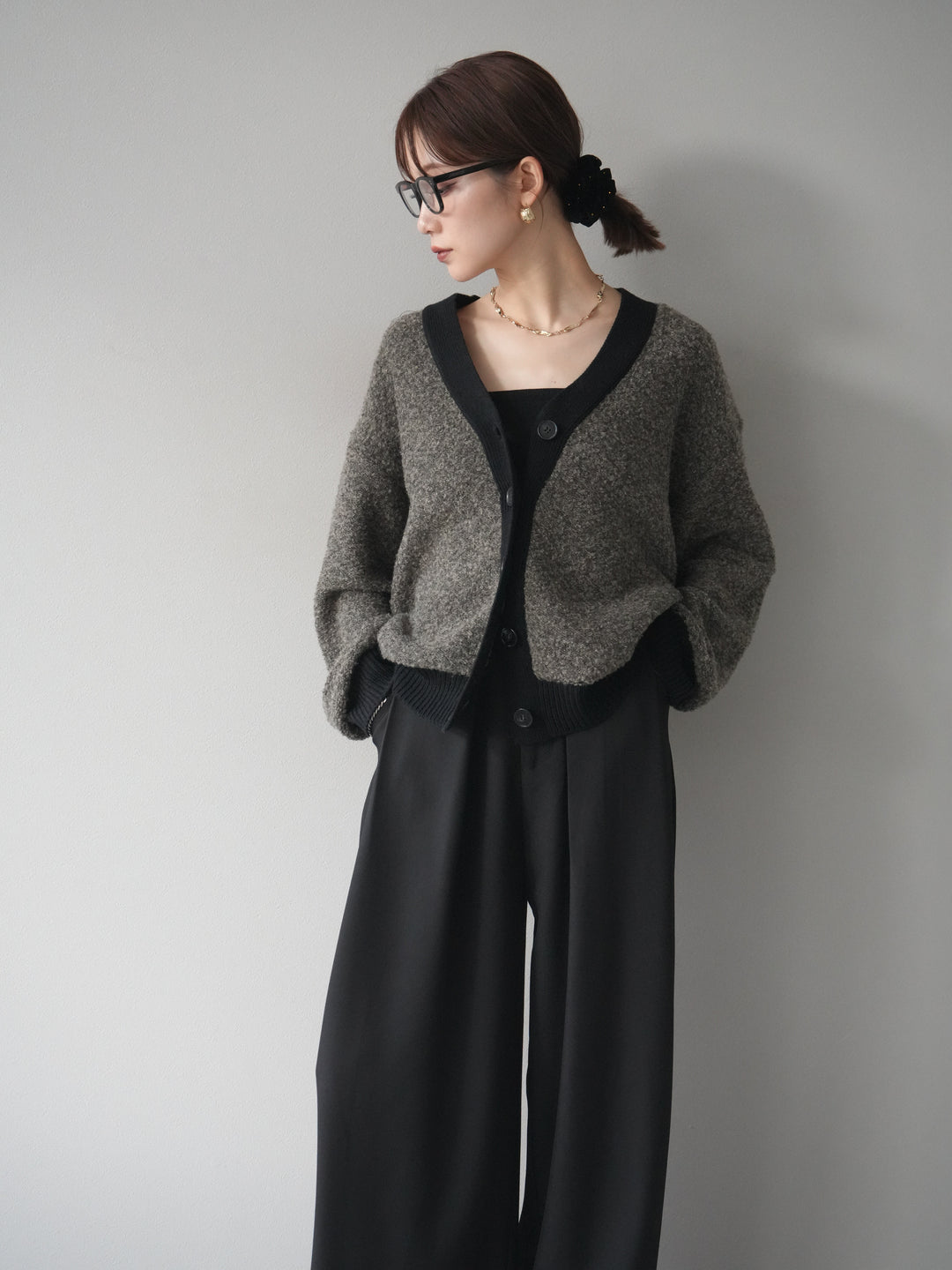 [予約]ブークレバイカラーニットカーディガン/charcoal