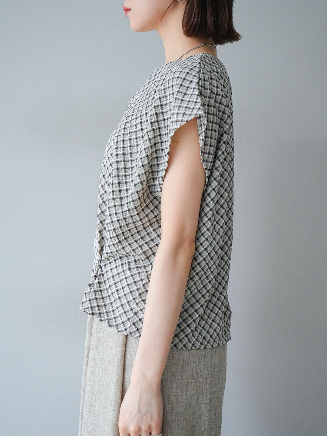[予約]チェック柄タックデザインフレンチスリーブトップス/ブラック