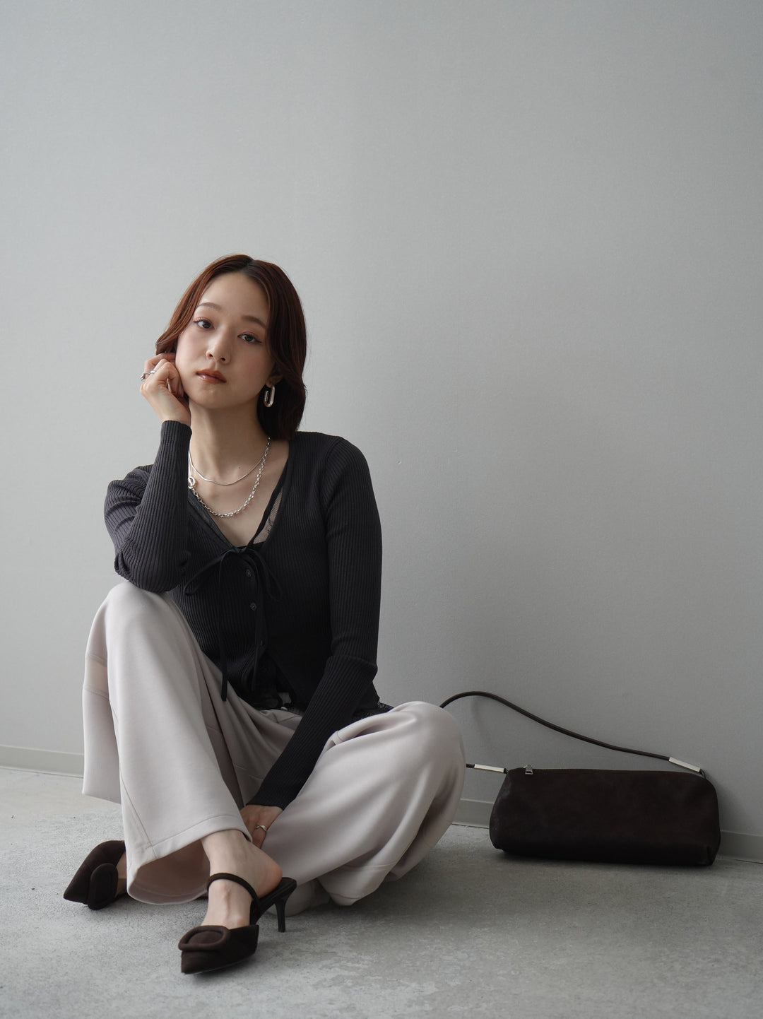 [SET]フロントリボン裾レースリブニットトップス+バイカラー異素材サイドラインライトポンチパンツ(2set)