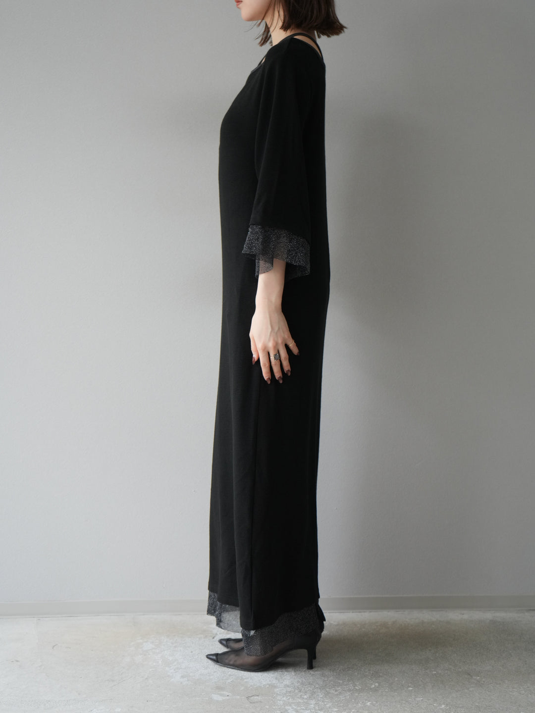 [予約]デザインネックラメシアー切替ニットワンピース/ブラック