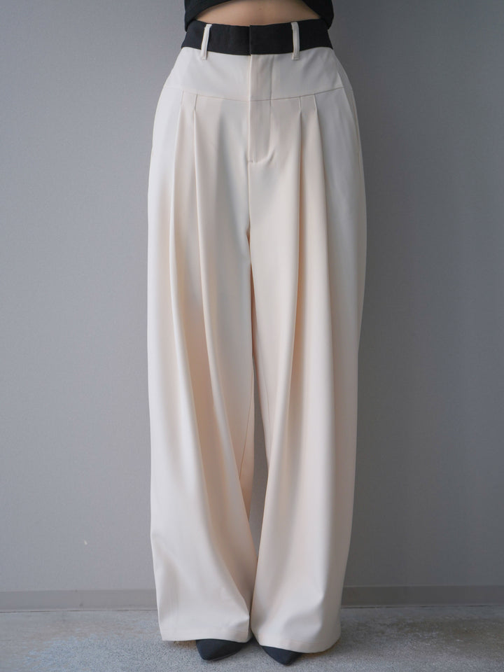 [予約]ウエストバイカラータックワイドパンツ/ivory