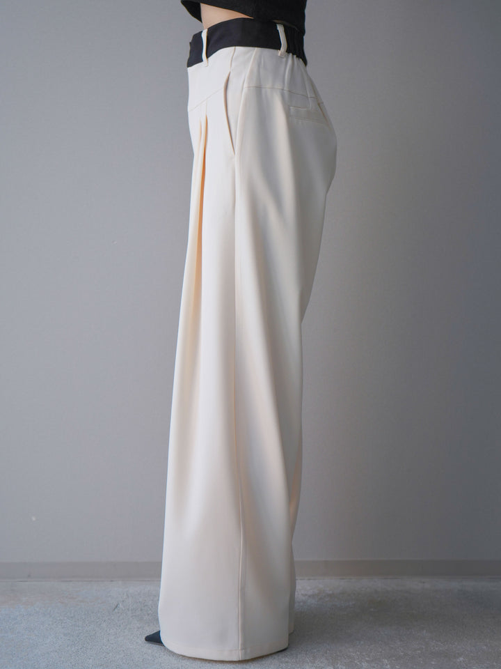 [予約]ウエストバイカラータックワイドパンツ/ivory