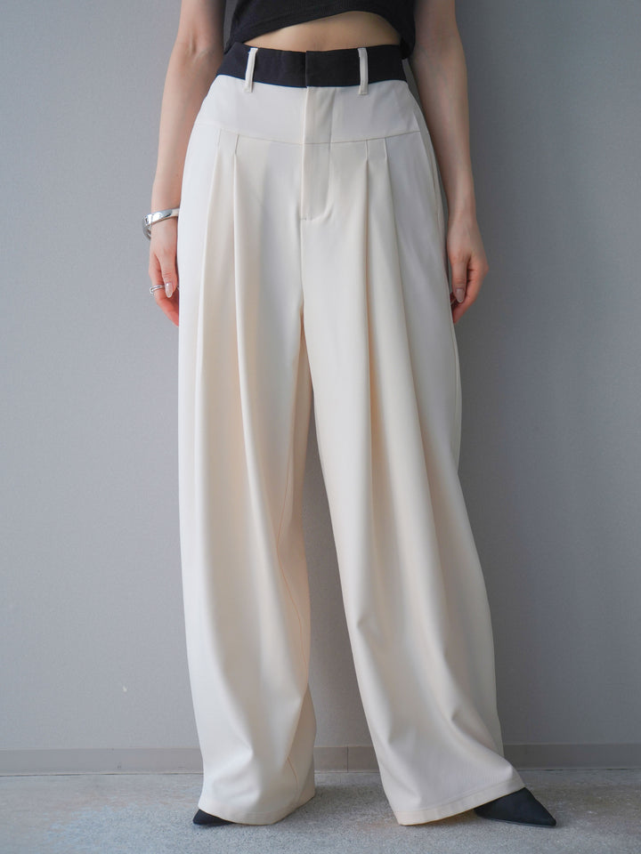 [予約]ウエストバイカラータックワイドパンツ/ivory