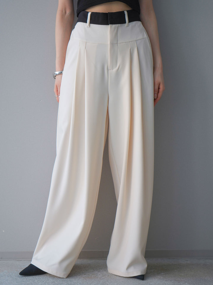 [予約]ウエストバイカラータックワイドパンツ/ivory