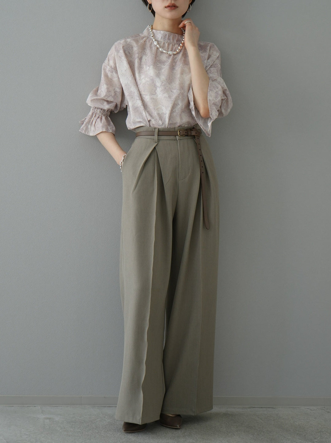[Mix and match set] [SET] Nuanced pattern candy sleeve blouse + volume sleeve washer sheer blouse + design tuck wide pants S (3 sets)