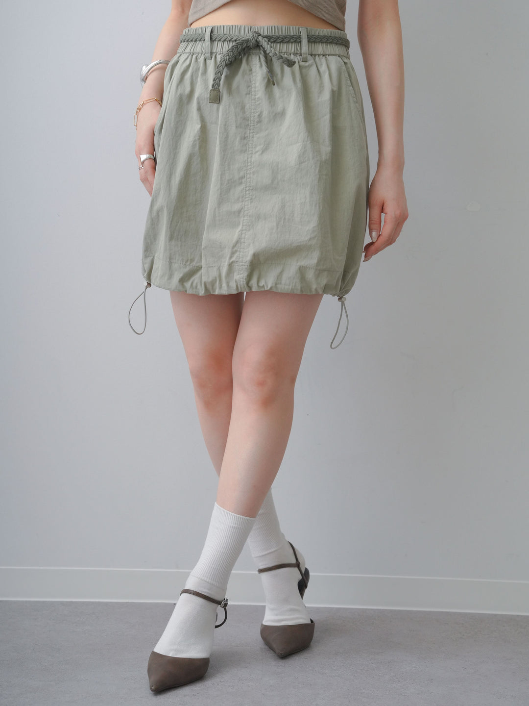 [予約]ベルト付ドローコードバルーンミニスカート/khaki