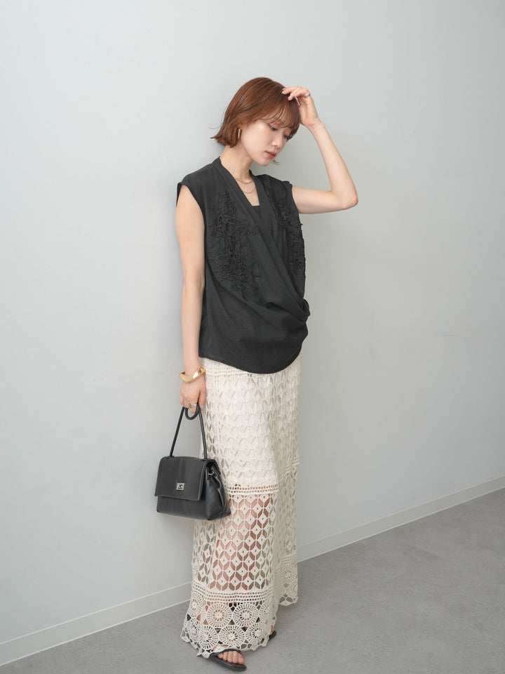 [予約]フロントレースノースリカシュクールブラウス/ black