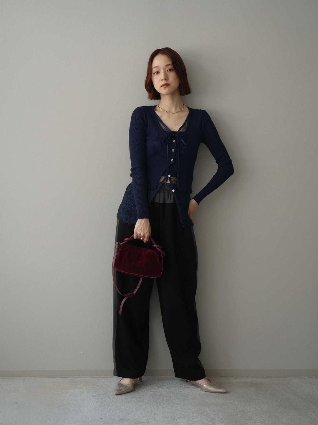 [SET]フロントリボン裾レースリブニットトップス+バイカラー異素材サイドラインライトポンチパンツ(2set)