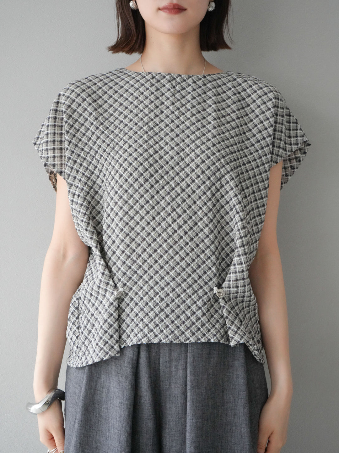 [予約]チェック柄タックデザインフレンチスリーブトップス/ブラウン