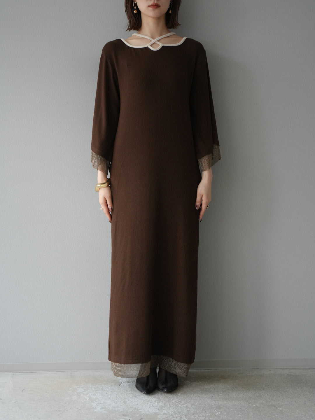 [予約]デザインネックラメシアー切替ニットワンピース/ブラウン