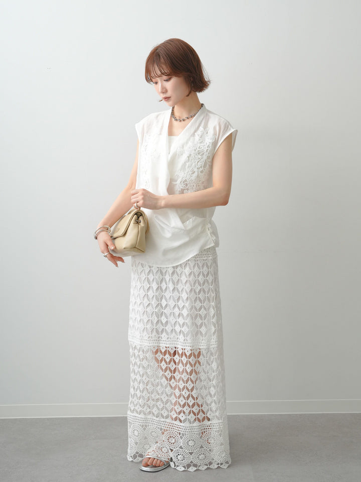 [予約]フロントレースノースリカシュクールブラウス/ white