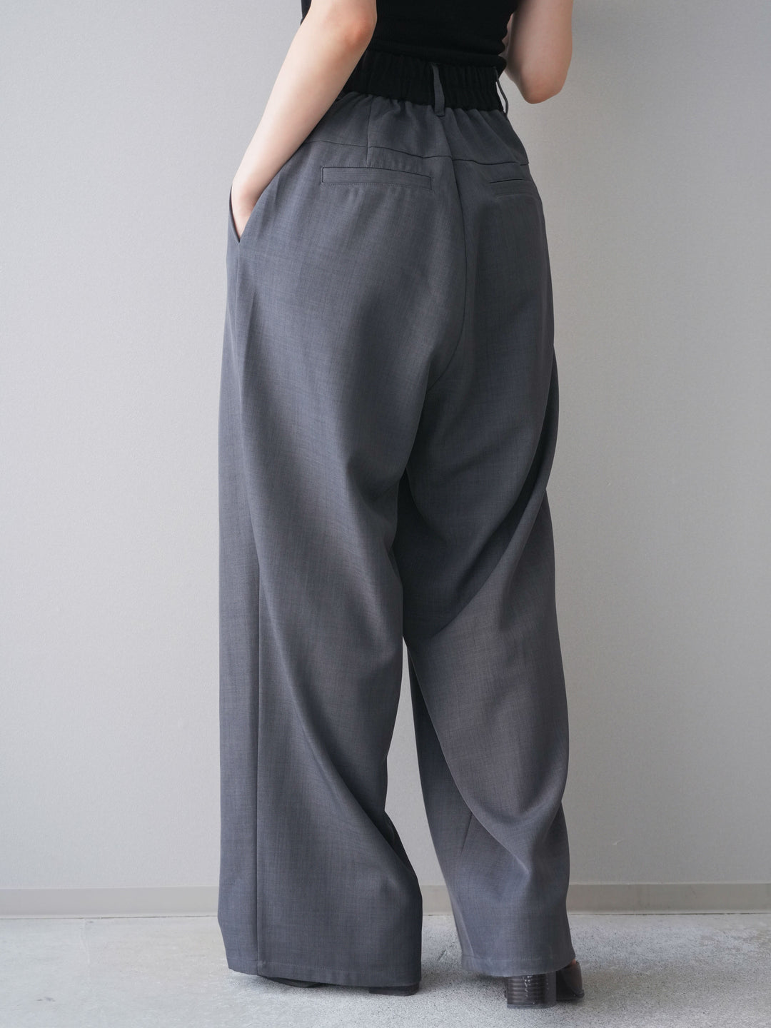 [予約]ウエストバイカラータックワイドパンツ/gray