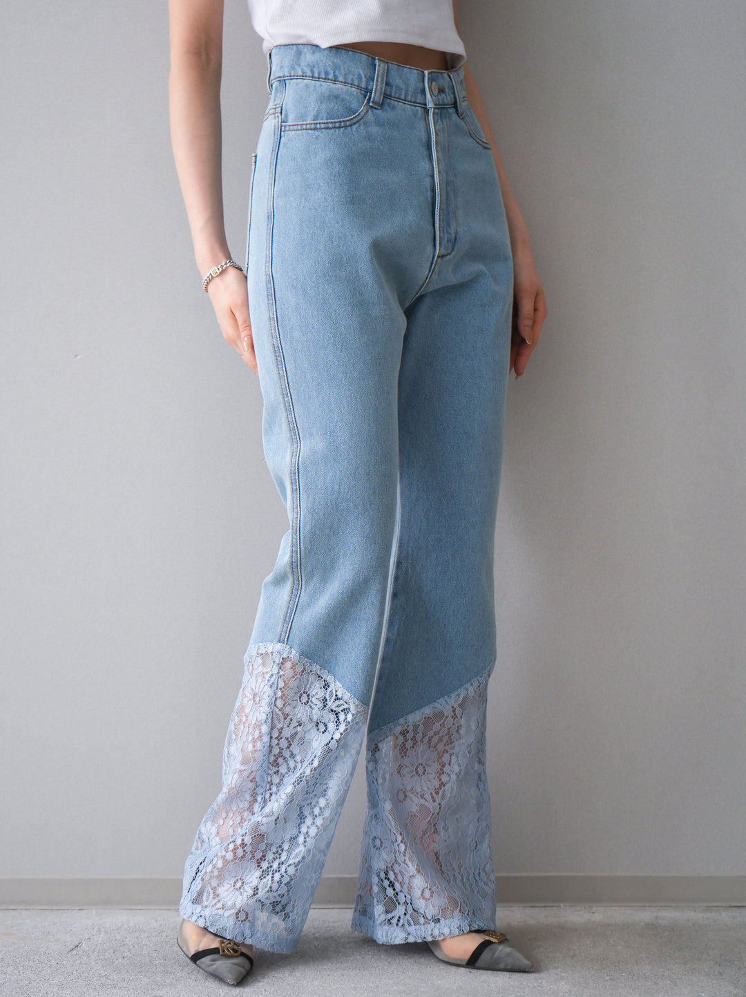 [予約]レース切替フレアデニムパンツ/bleach