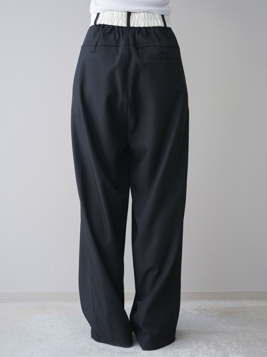 [予約]ウエストバイカラータックワイドパンツ/black