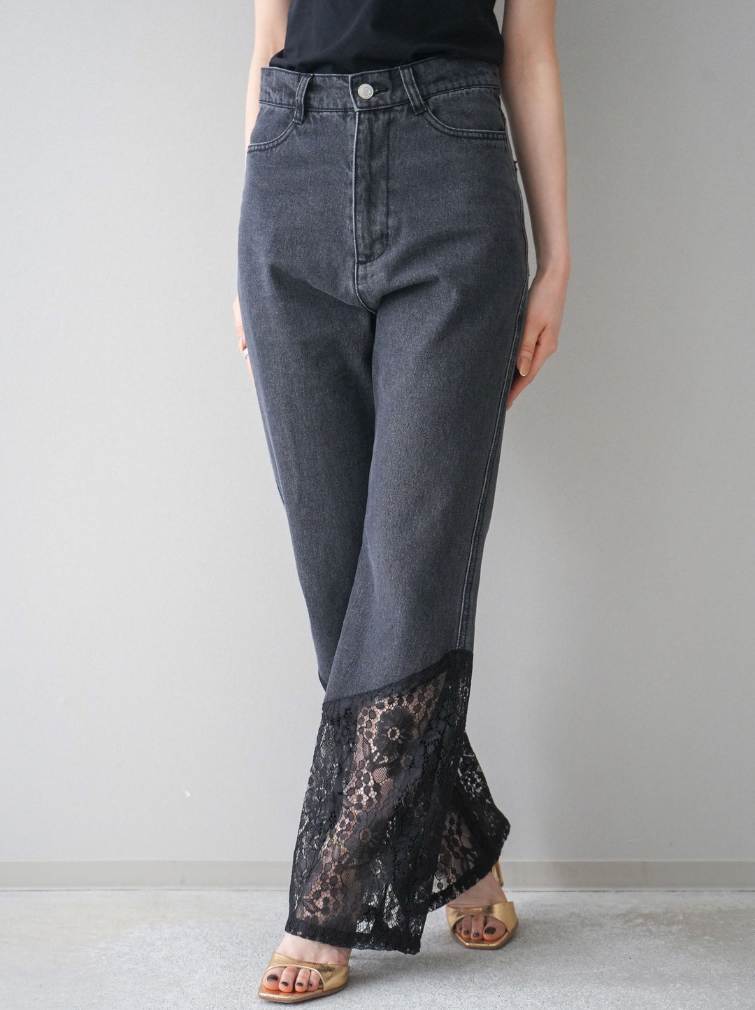 [予約]レース切替フレアデニムパンツ/black