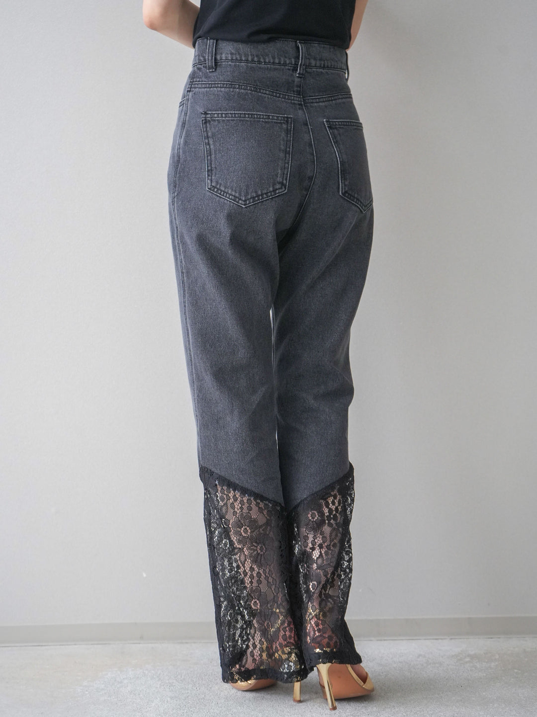 [予約]レース切替フレアデニムパンツ/black