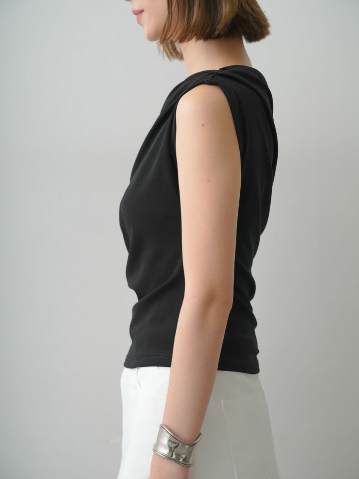 [予約]ネックチュールドレープアシメトップス/black