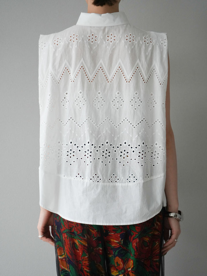 [予約]エンブロイダリーレースタックショルダーブラウス/ホワイト