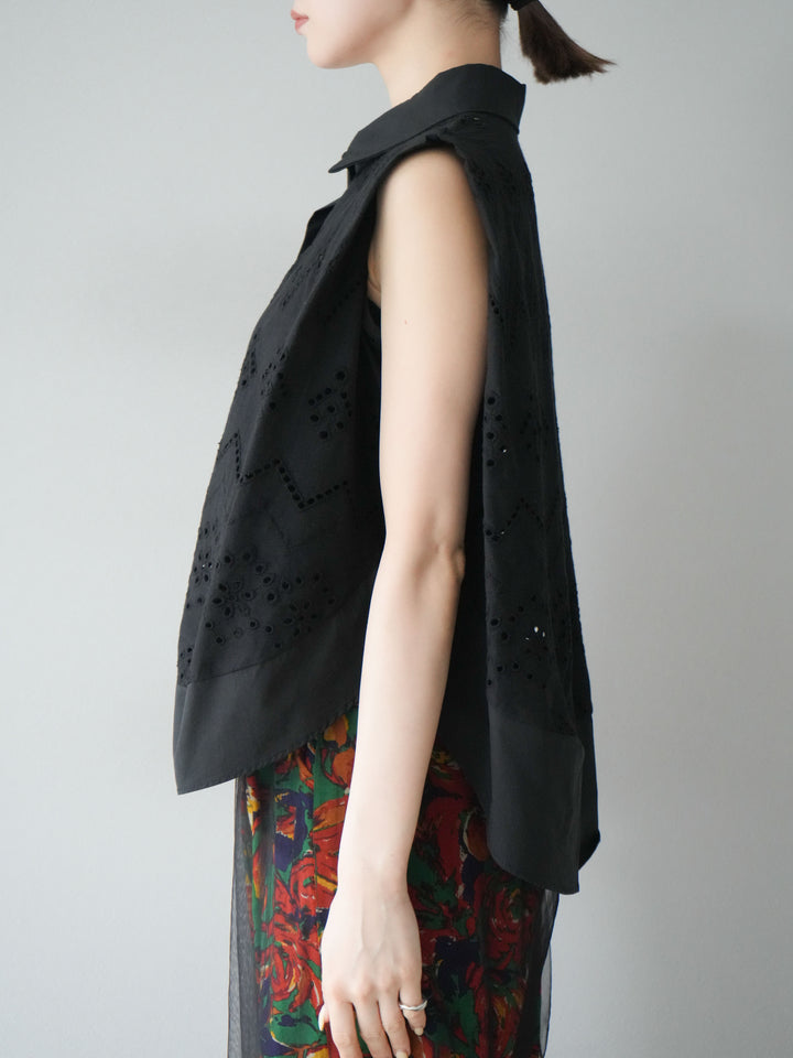 [予約]エンブロイダリーレースタックショルダーブラウス/ブラック