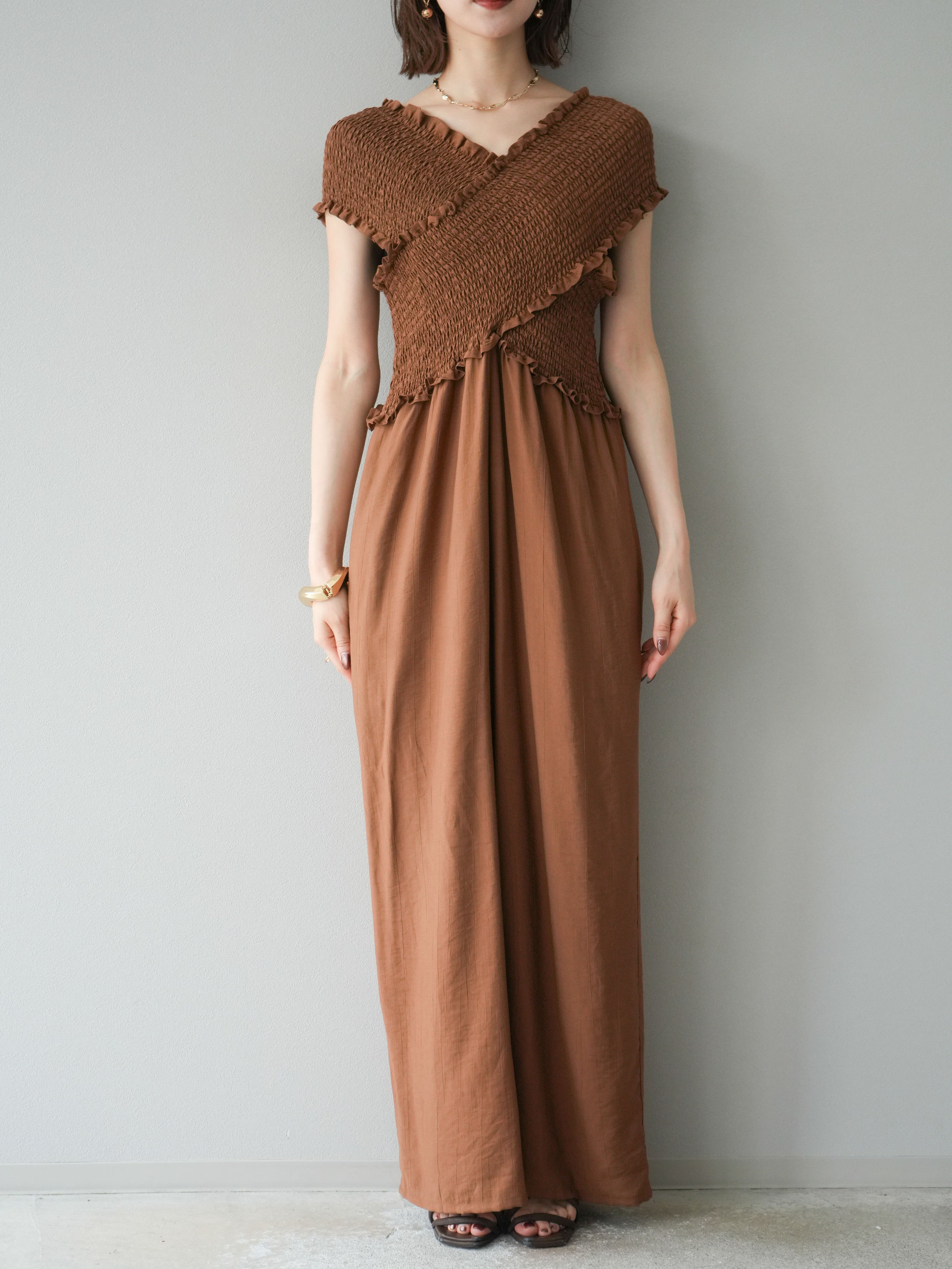 予約]シャーリングクロスサロペット/ブラウン – Lumier