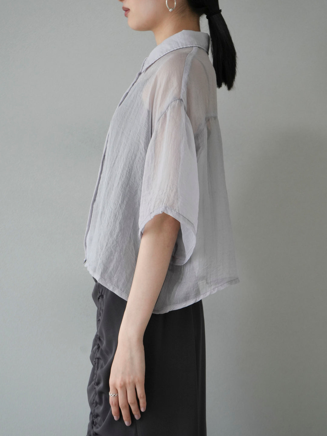 [Pre-order] Lame washer sheer half shirt/gray