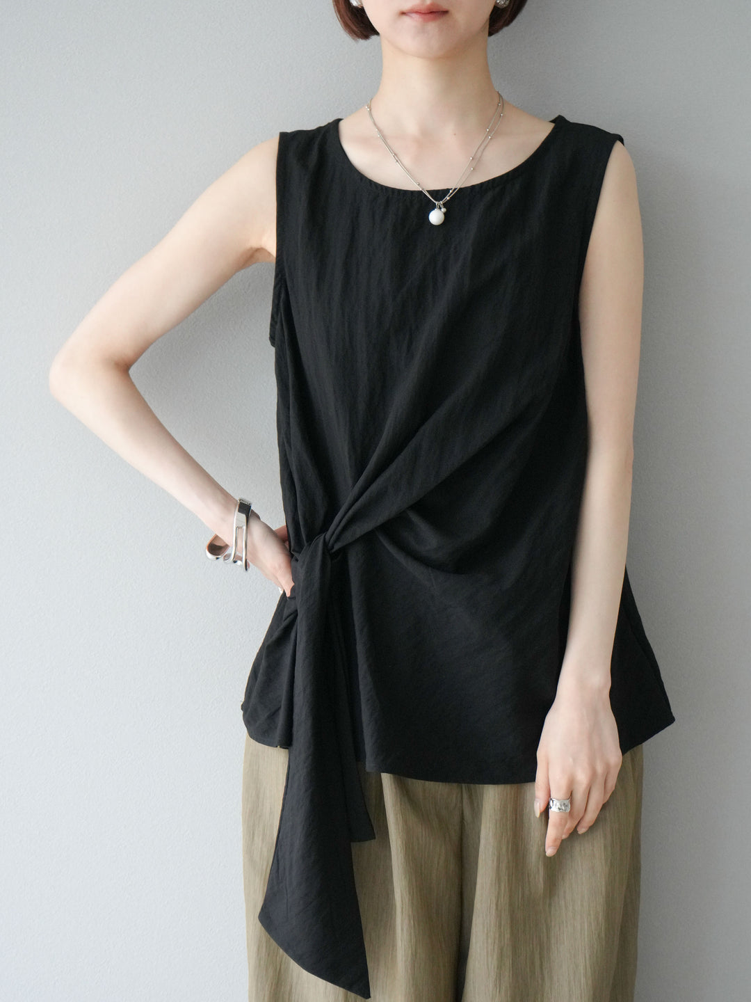 [SET] 前包式無袖上衣 + 前包式無袖上衣 (2 套)