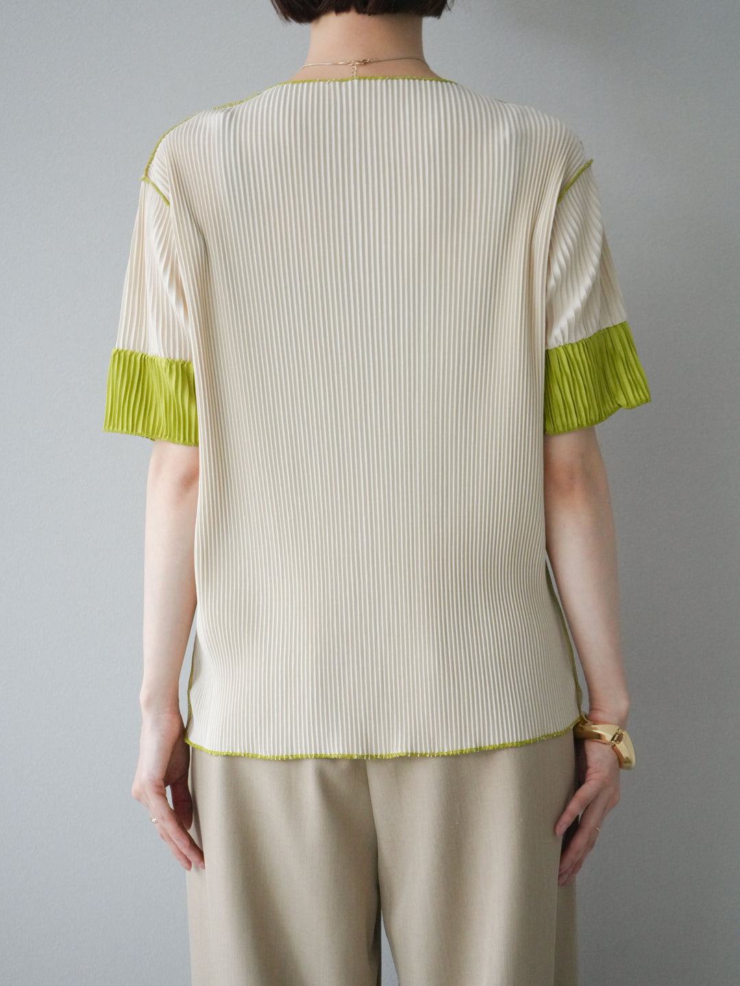 [予約]配色プリーツハーフスリーブトップス/アイボリー