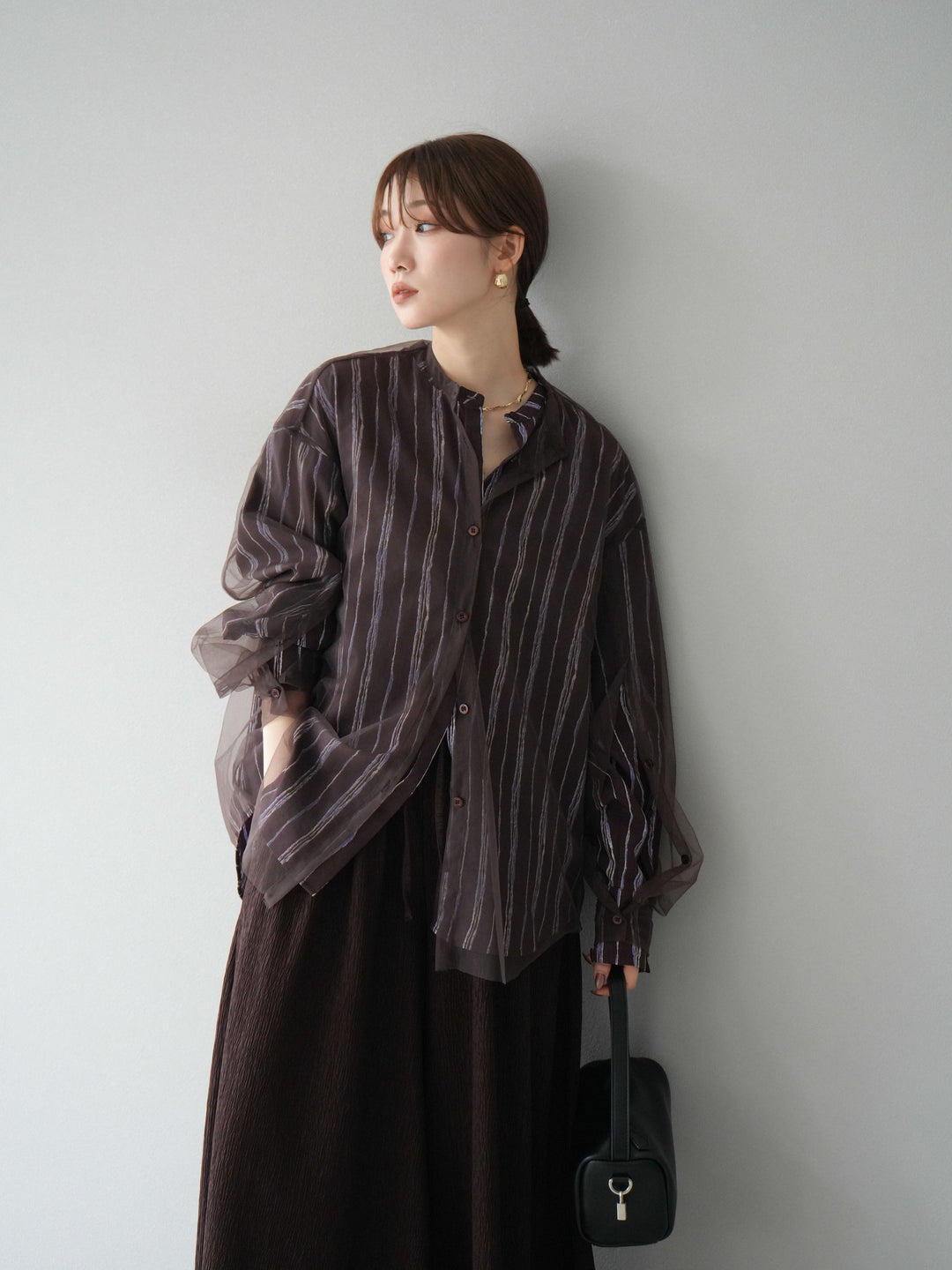 [予約]ペンタッチストライプ2WAYスリーブバンドカラーシャツ/ブラウン