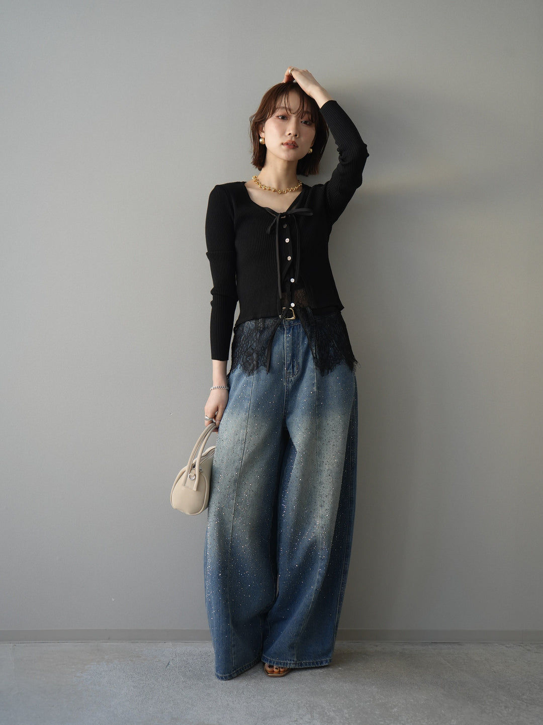 [SET]フロントリボン裾レースリブニットトップス+フロントビジューカーブデニムパンツ(2set)