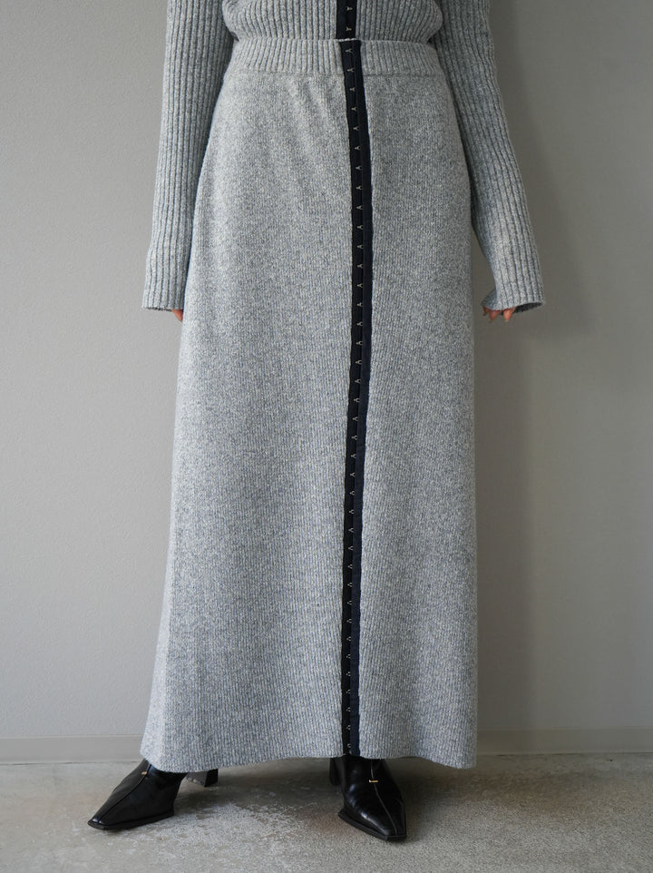 [預訂] 鉤花多向針織半身裙/灰色