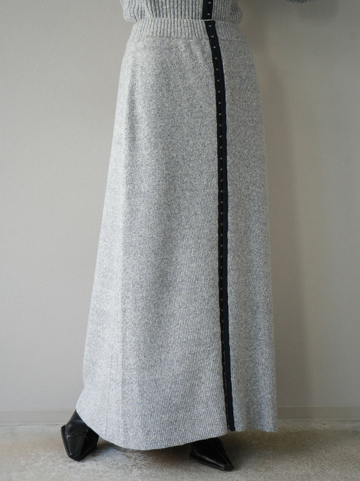 [預訂] 鉤花多向針織半身裙/灰色